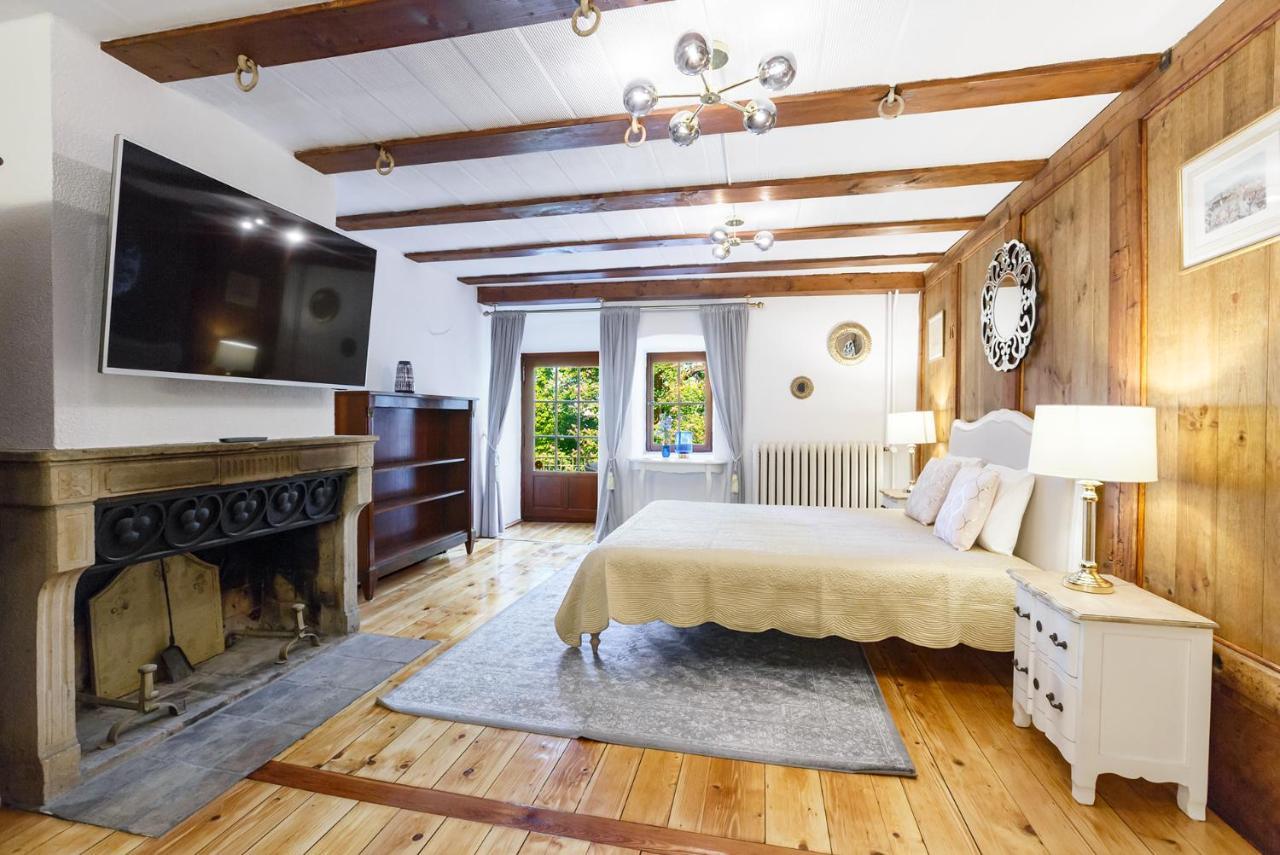 A Castle Spirit Apartment In Chateau Du Chatelard Clarens Kültér fotó